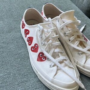 Converse chuck taylor size 8 sneakers